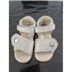 Sandales blanches 19 TAILLE 19