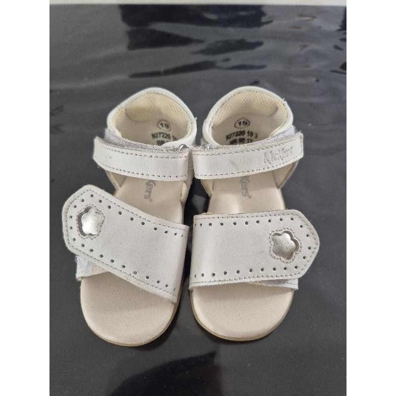 Sandales blanches 19 TAILLE 19