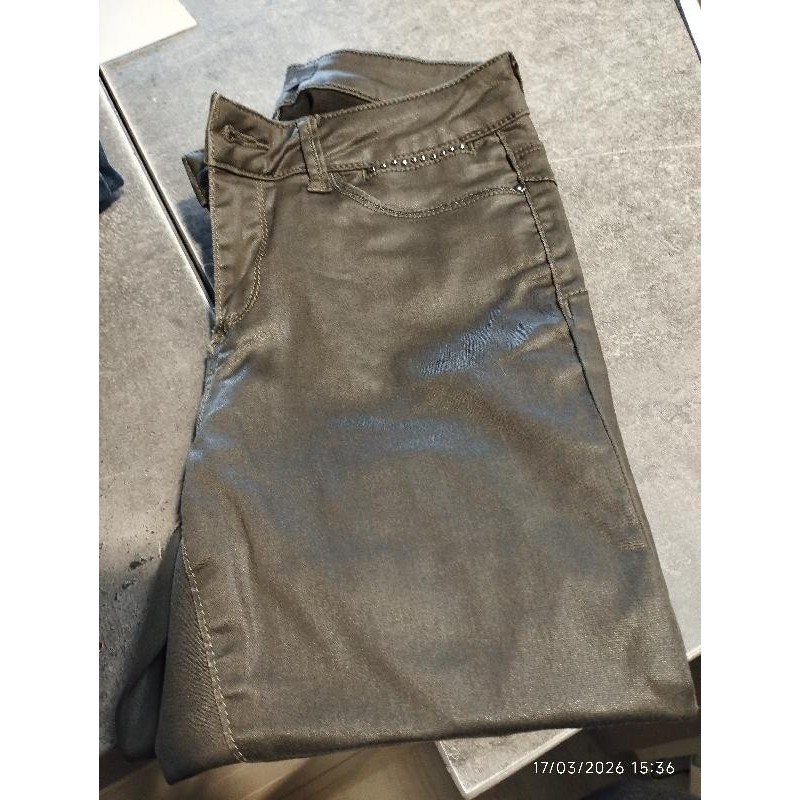 Jean's slim cachecac noir stra TAILLE 34