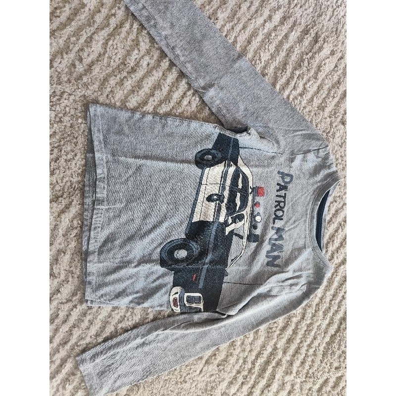 T shirt ml Kiabi gris police TAILLE 08