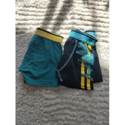 Lot 2 boxers dino TAILLE 8