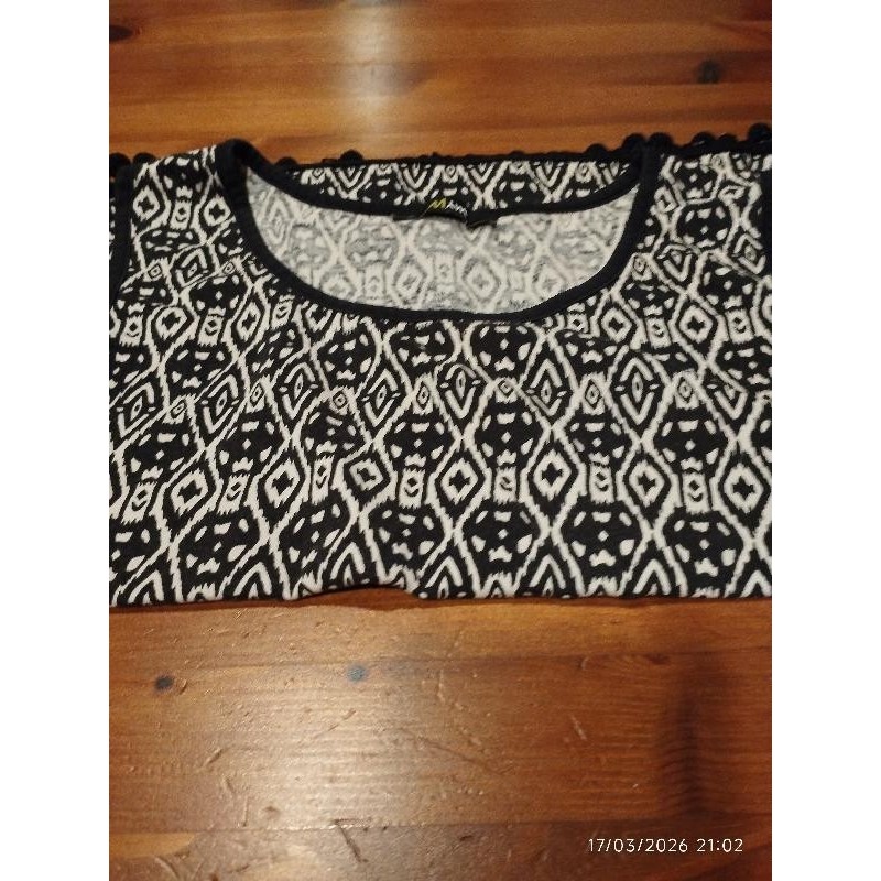 Tshirt ssmch mim noir blanc TAILLE 10