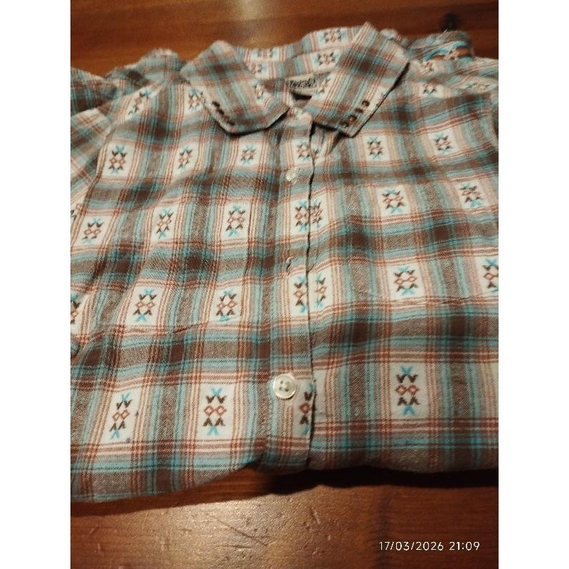 Chemise carreaux tao TAILLE 10