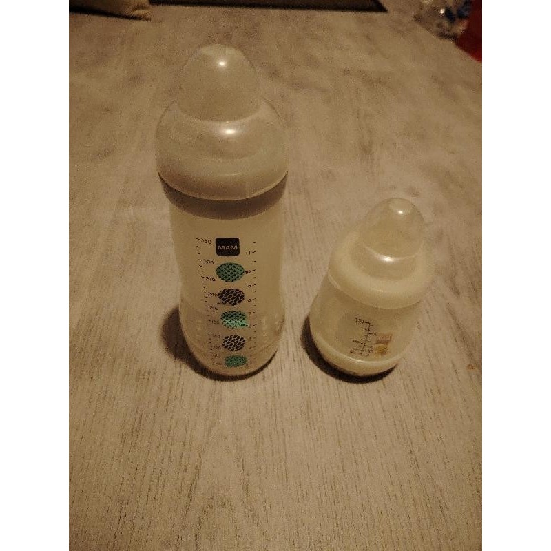 Lot 2 biberons 