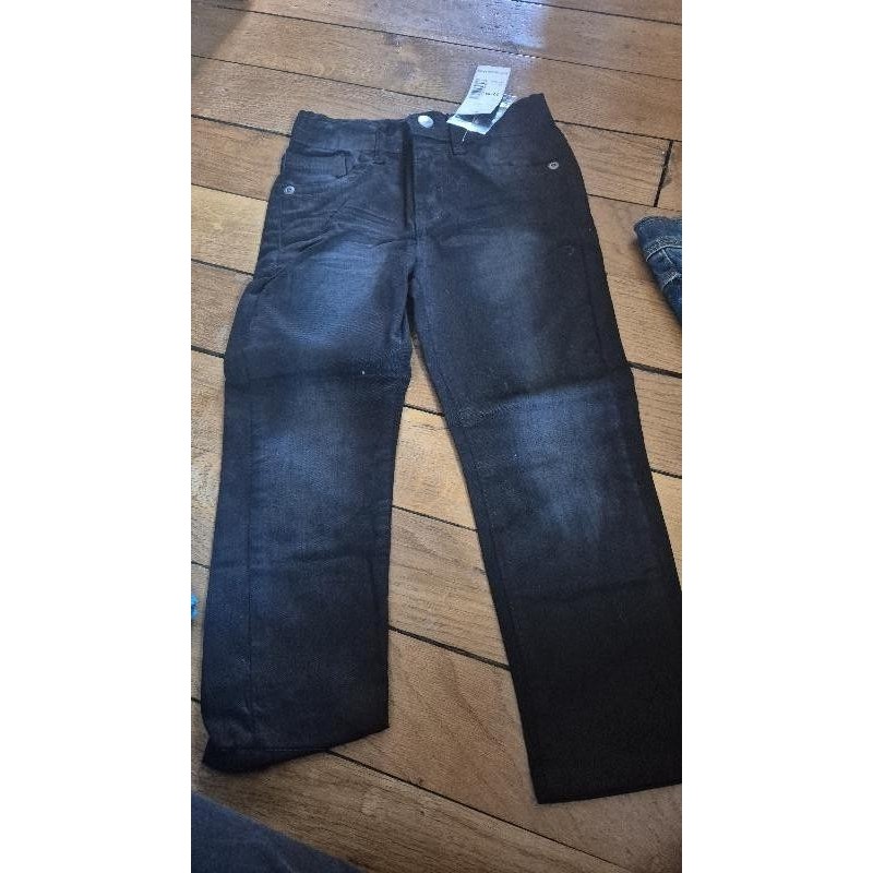 Pantalon noir neuf 3 ans  TAILLE 3 ans 