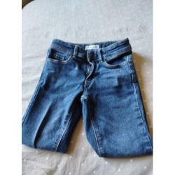 Jean regular bleu  TAILLE 6