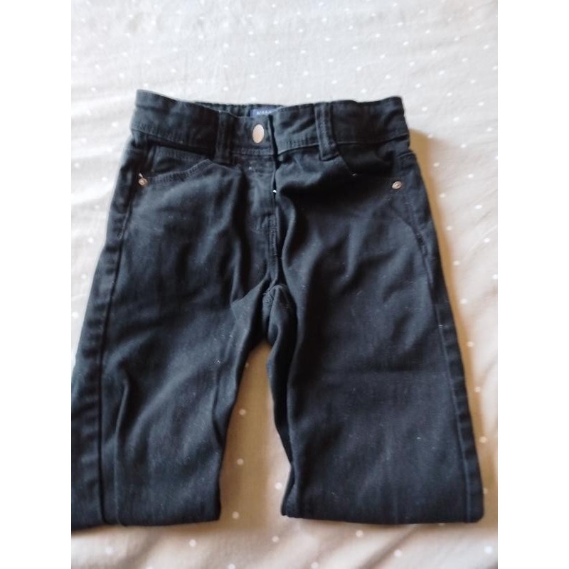 Jean slim noir TAILLE 6