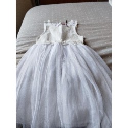 Robe en tulle blanche TAILLE 6