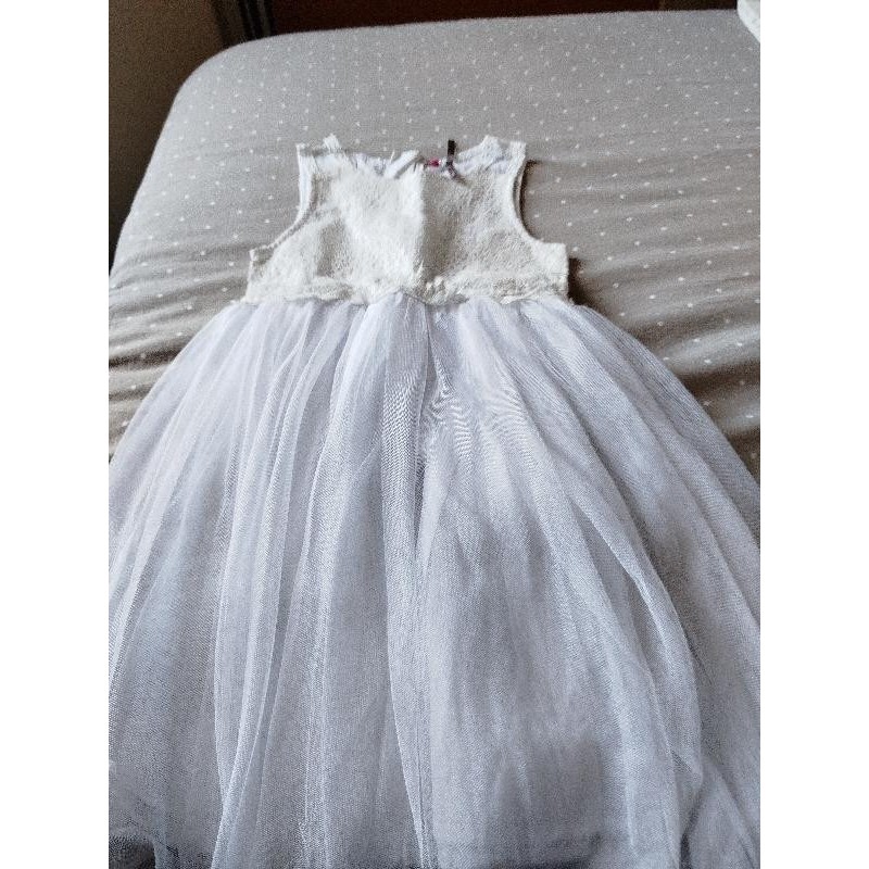 Robe en tulle blanche TAILLE 6