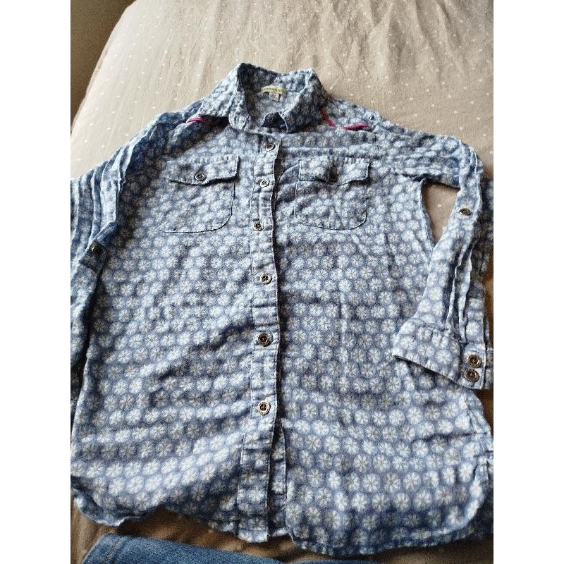 Chemise bleu à fleurs TAILLE 8