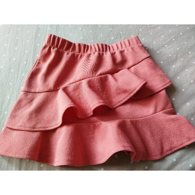 Jupe à volants saumon TAILLE 6
