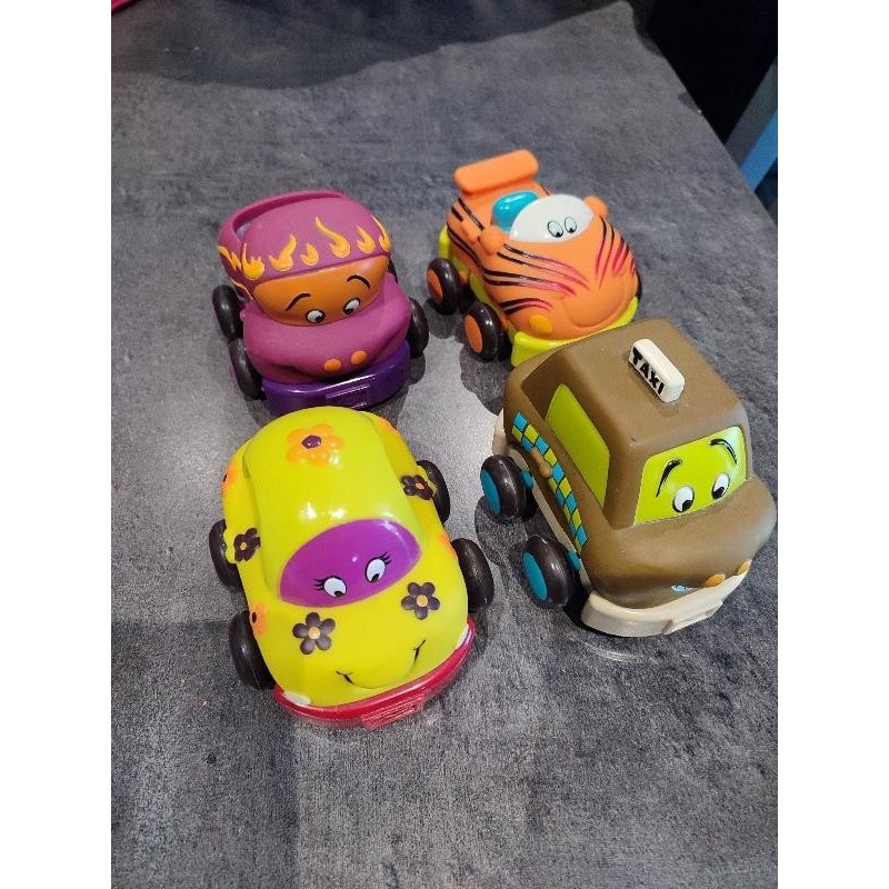 4 voiture à friction B.toys