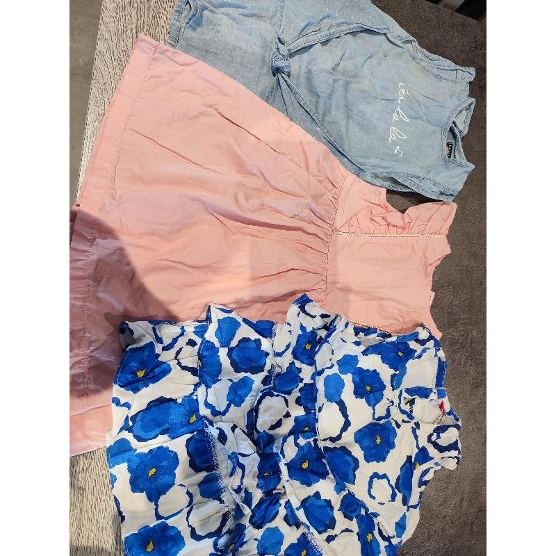 Lot 3 robes 18 mois  TAILLE 18 mois 