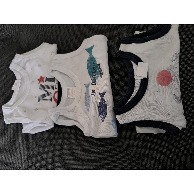 Lot body bretelles  TAILLE 6 mois