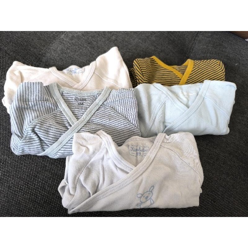 Lot body manches longues  TAILLE 6 mois