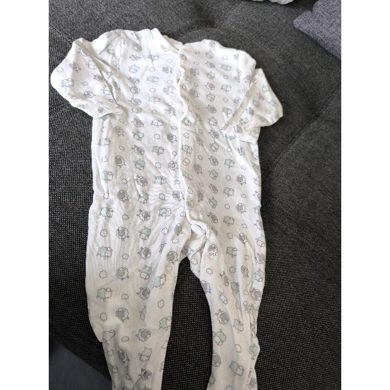 Pyjama fin TAILLE 6 mois