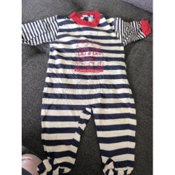 Pyjama fin TAILLE 6 mois