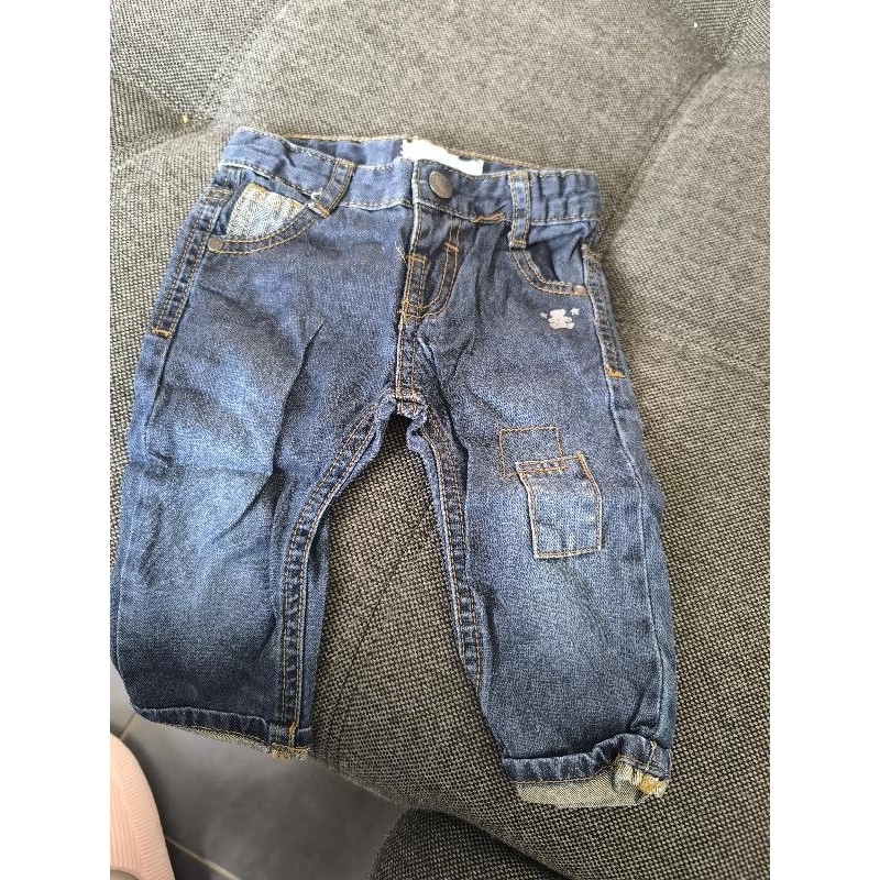 Pantalon jean TAILLE 6 mois
