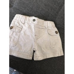 Short rayé  TAILLE 6 mois