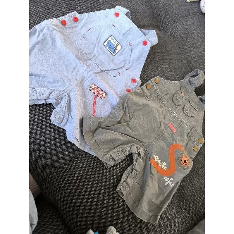 Salopette courte bleu kaki TAILLE 6 mois