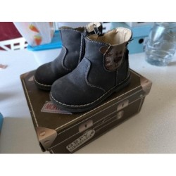 Botinne marron TAILLE 21