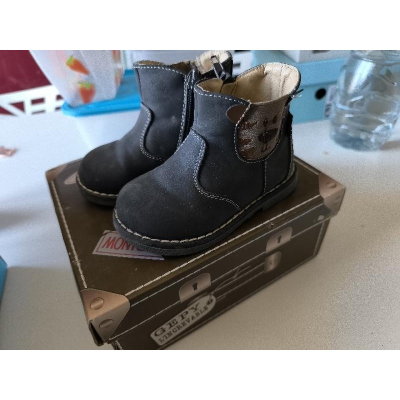 Botinne marron TAILLE 21