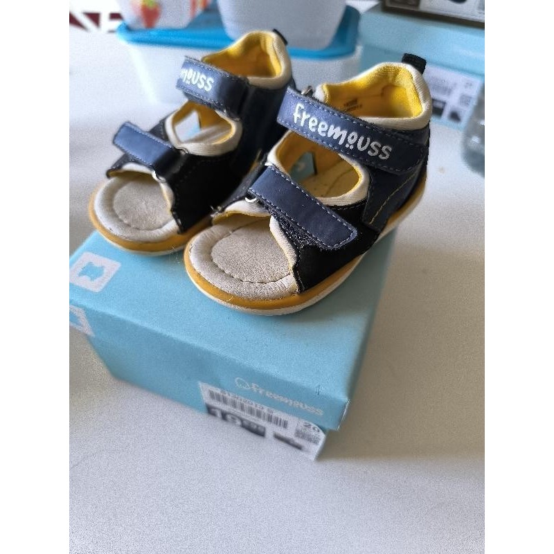 Sandale freemouss TAILLE 20