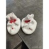 Chaussons blanc noeud rouge TAILLE 0-6M