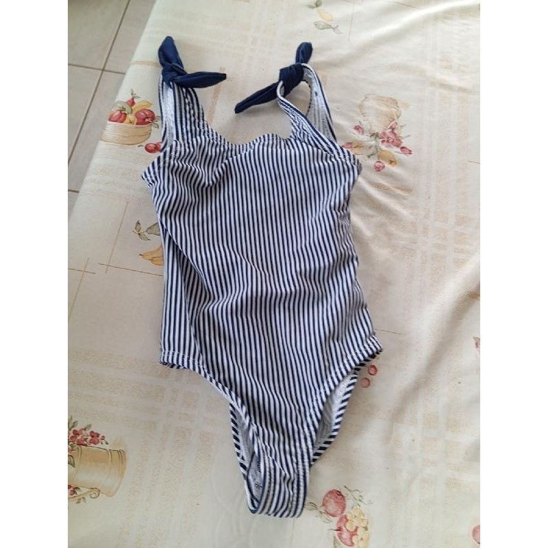 Maillot de bain TAILLE 3 ans