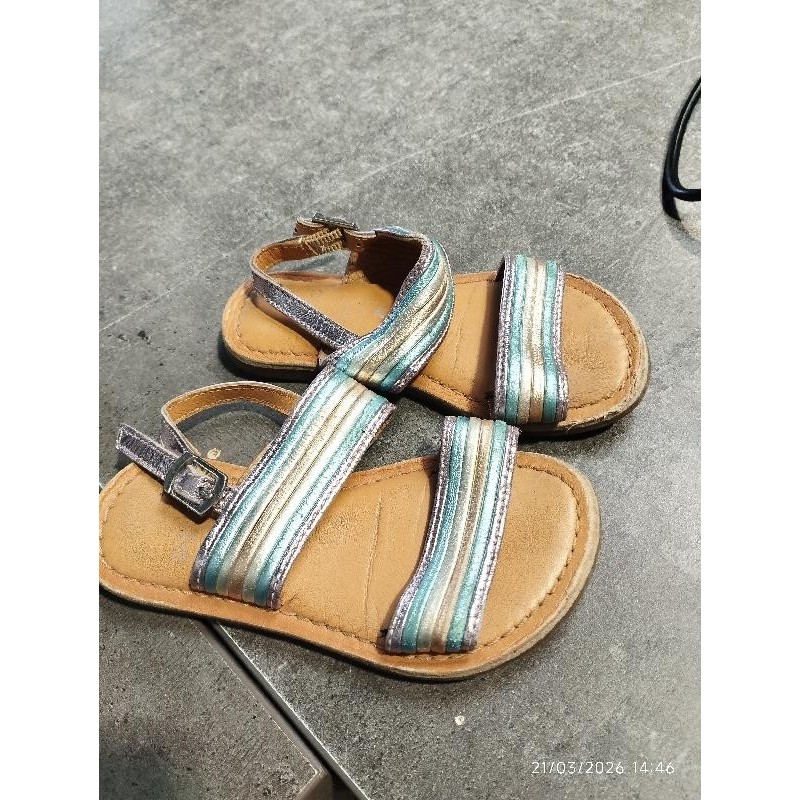 Sandales arc en ciel gemo TAILLE 25