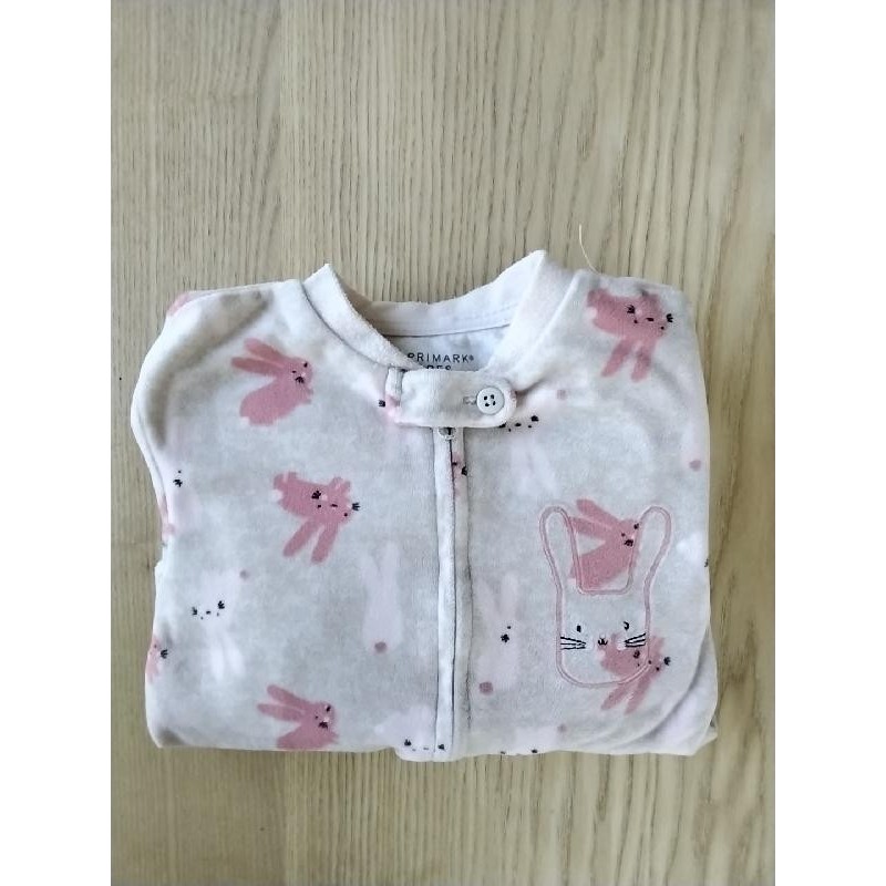 Pyjama velours lapin Primark  TAILLE 24-36 mois