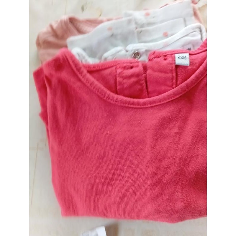 Lot tee shirt fille TAILLE 23 mois