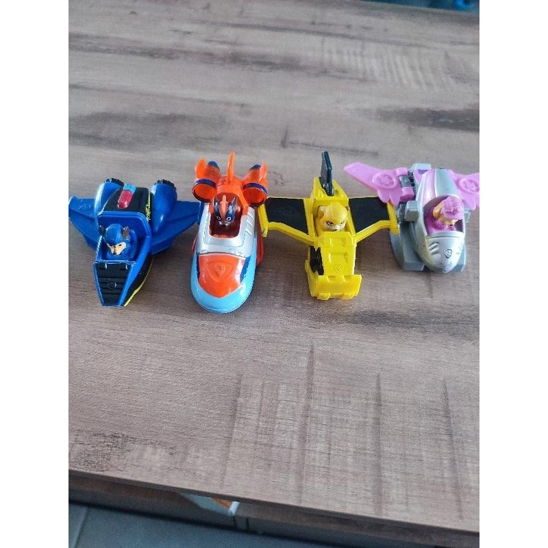 Lot 4 avions pat patrouille 