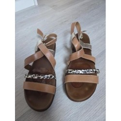 Chaussure été marron TAILLE 40