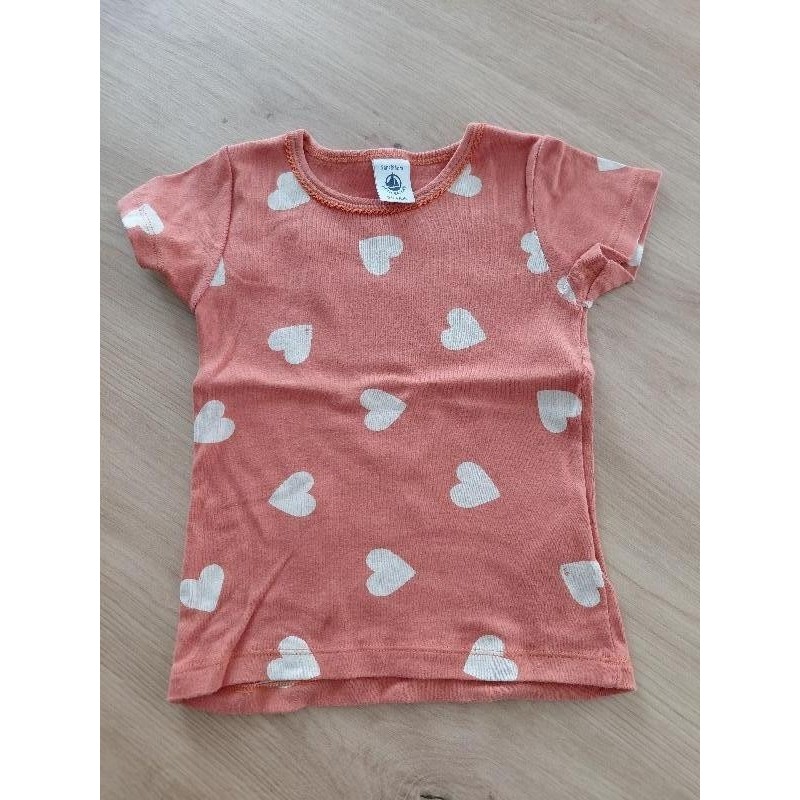 T-shirt orange cœur Petit Bate TAILLE 2A 
