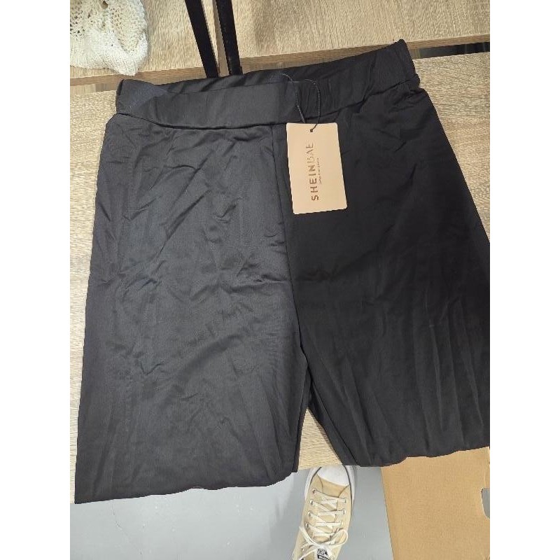 Short sport shein 38 TAILLE 38