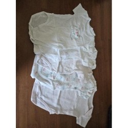 Lot 5 body MC  TAILLE 9 mois