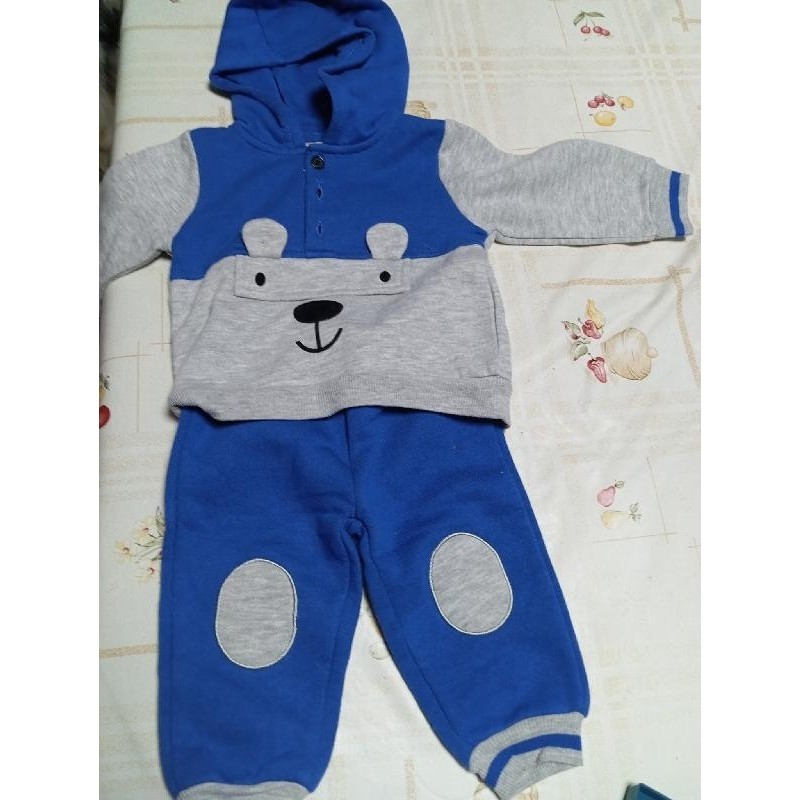 Survêtement garcon TAILLE 6mois
