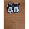 Chaussons mickey TAILLE 0-3 mois