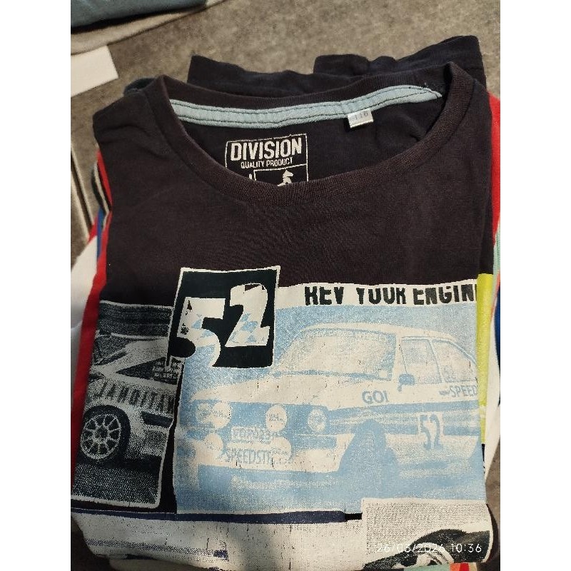 Tshirt mc division TAILLE 6 a