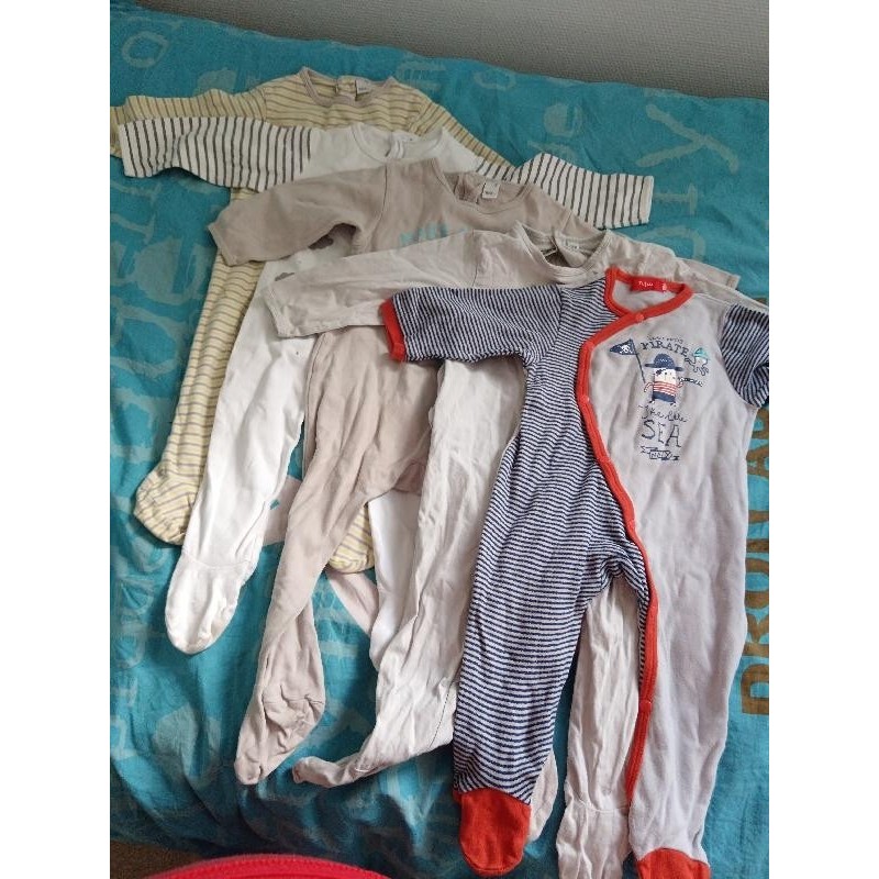 5 pyjama fin 18 mois  TAILLE 18 mois