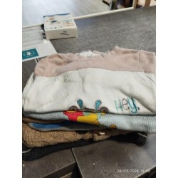 Pull léger blanc dino...