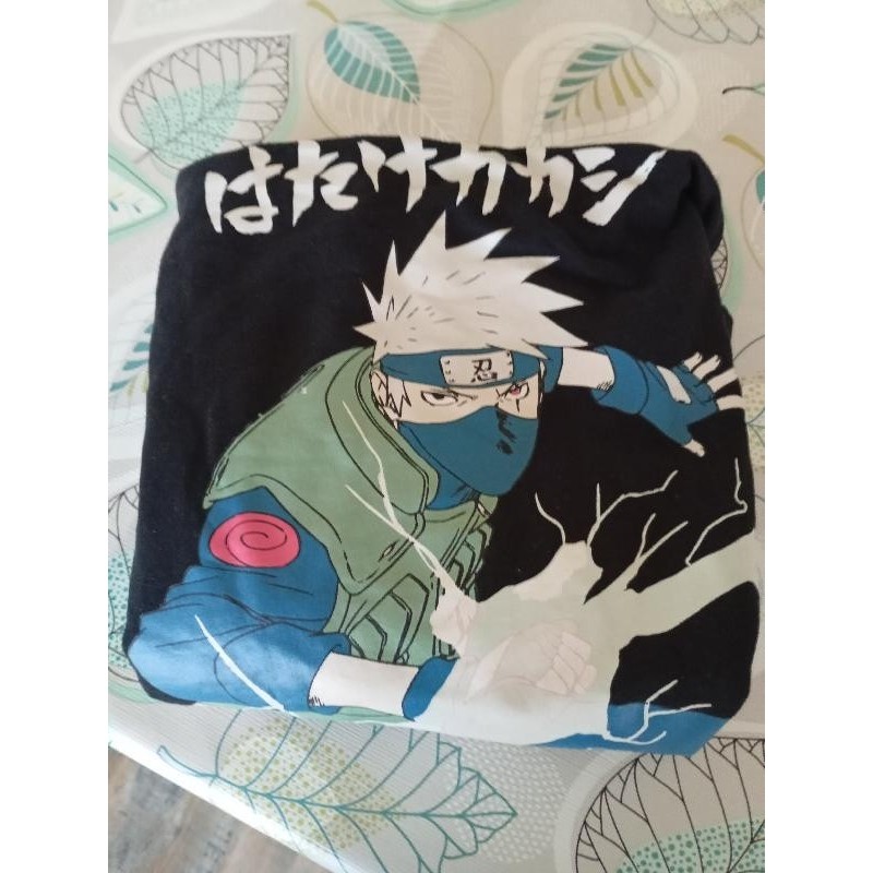 Sweat  capuche motif manga TAILLE 12 ans