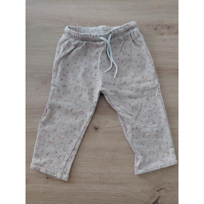 Jogging fleurs Kiabi 18m TAILLE 18m