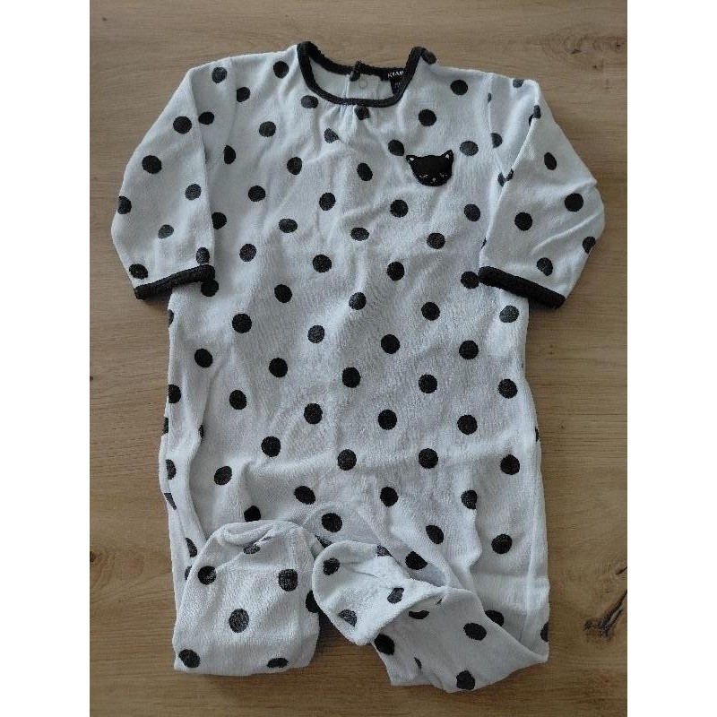 Dors bien à pois Kiabi 18m TAILLE 18m 