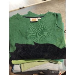 Tshirt mc hulk TAILLE 5 a