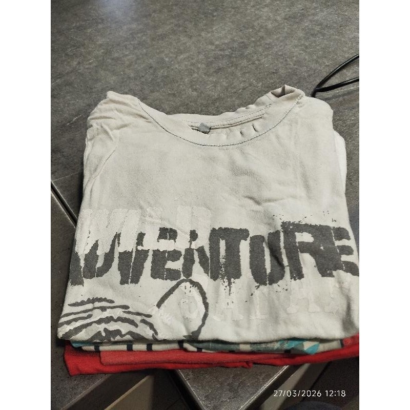 Tshirt mc blanc  TAILLE 5 a