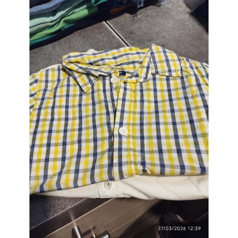 Chemisette carreaux jaune TAILLE 5 a