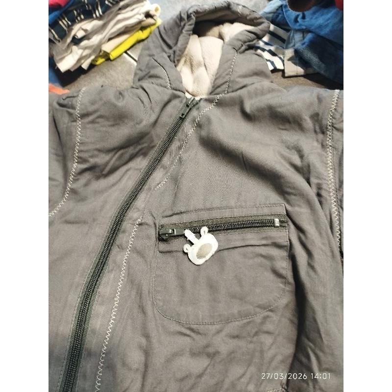 Manteau gris  TAILLE 18m