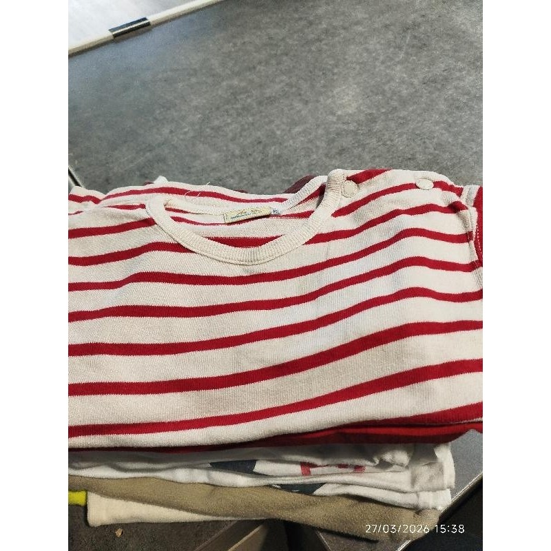 Tshirt ml rayée rouge TAILLE 18m